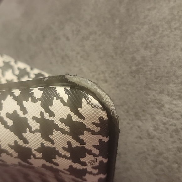 Lauren Ralph Lauren Black & White Houndstooth Wristlet